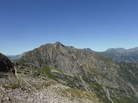 P1080546  Am Passo d' Arsa angekommen geht es ins Hochtal Cressim. Unser Ziel ist der Pfad der über die Bochetta de Cressim zum Lagh de Cama führt.